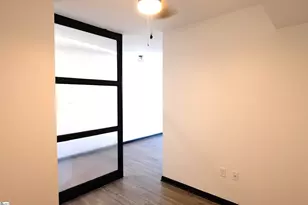 100 E Washington St, Greenville, SC 29601 - Photo 11