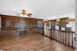 3858 N Hwy 101, Greer, SC 29651 - Photo 7