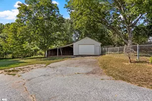 24 Enoree Rd, Travelers Rest, SC 29690 - Photo 37