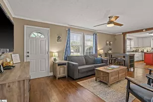 24 Enoree Rd, Travelers Rest, SC 29690 - Photo 3