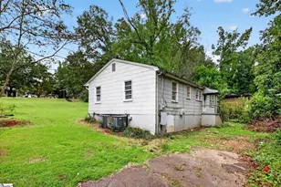328 Merideth Cir, Spartanburg, SC 29306 - Photo 23