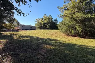 128 Gray Barn Rd, Laurens, SC 29360 - Photo 3