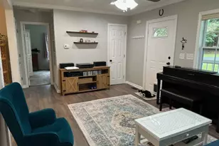 1095 E Prince Rd, Landrum, SC 29356 - Photo 5