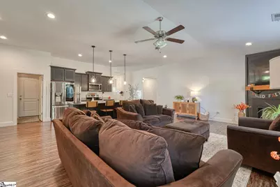1511 S Green River Road, Gaffney, SC 29341 - Photo 17