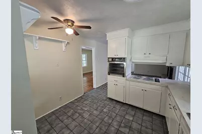 740 Kenmore Drive, Spartanburg, SC 29303 - Photo 3
