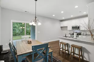 404 Ansel Woods Ln, Greer, SC 29651 - Photo 5