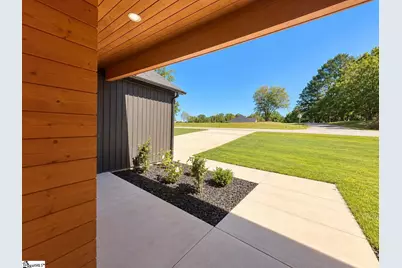 488 Skyline Drive, Campobello, SC 29322 - Photo 5