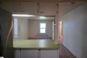 424 Lonely St, Spartanburg, SC 29303 - Photo 9