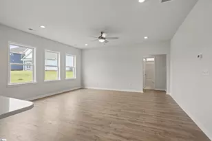 555 Hydrangea St, Seneca, SC 29678 - Photo 11