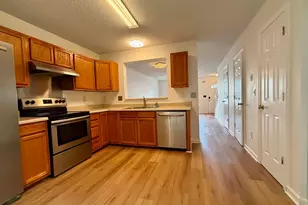 74 Buff St, Greenville, SC 29609 - Photo 9