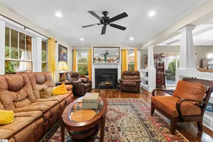147 W Mountainview Ave, Greenville, SC 29609 - Photo 7