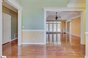 321 Huntcliff Dr, Taylors, SC 29687 - Photo 3