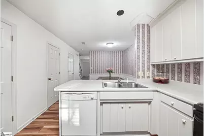 504 S Townes Court, Spartanburg, SC 29301 - Photo 13
