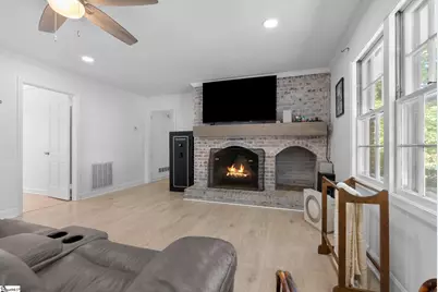 280 Henderson Road, Greenville, SC 29607 - Photo 5