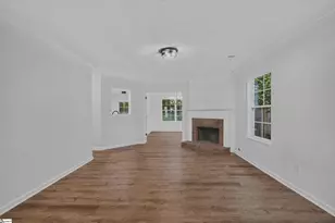 102 Crossview Dr, Simpsonville, SC 29680 - Photo 3