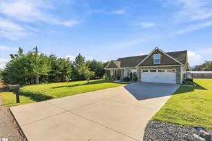 150 Kershaw Dr, Landrum, SC 29356 - Photo 3