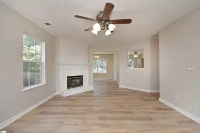 614 Fairview Lake Way, Simpsonville, SC 29680 - Photo 3