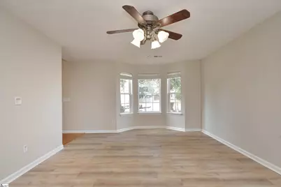 614 Fairview Lake Way, Simpsonville, SC 29680 - Photo 5