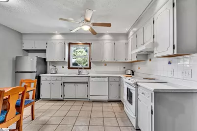 110 Dorian Drive, Simpsonville, SC 29680 - Photo 11