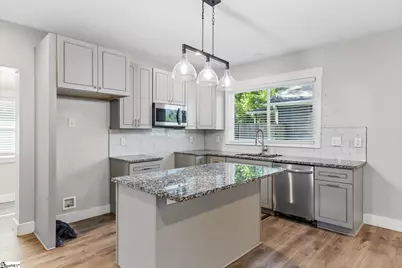 37 Ross Street, Greenville, SC 29611 - Photo 5