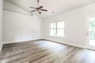 118 Winterwood Ct, Roebuck, SC 29376 - Photo 3