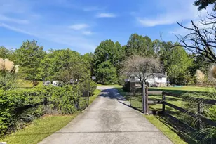 215 Thompson Rd, Taylors, SC 29687 - Photo 43