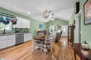 122 W Baker St, Pickens, SC 29671 - Photo 11