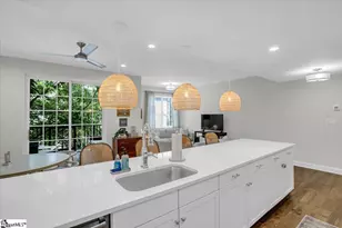 10 E Washington St, Greenville, SC 29601 - Photo 9