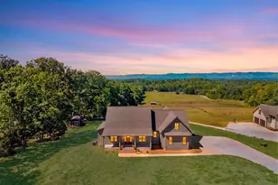 1331 Tubbs Mountain Rd, Travelers Rest, SC 29690 - Photo 3