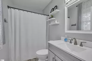 14 Sunrise Dr, Taylors, SC 29687 - Photo 13