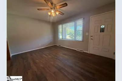 8 Henry Avenue, Honea Path, SC 29654 - Photo 3