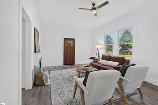 2402 Brown St, Seneca, SC 29678 - Photo 7