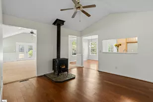 612 Crestwood Dr, Greenville, SC 29609 - Photo 25