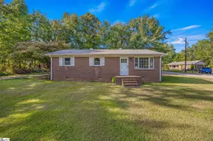 123 Paris View Dr, Travelers Rest, SC 29690 - Photo 1