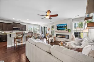 18 Kelvyn St, Greer, SC 29651 - Photo 7