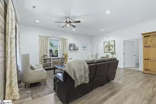 6 7th St, Greenville, SC 29611 - Photo 9