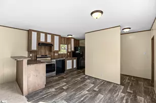 227 Sawmill Rd, Marietta, SC 29661 - Photo 5
