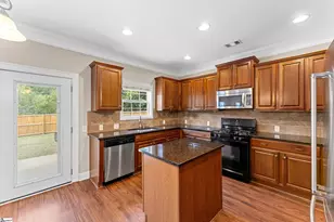 300 Roanoke Way, Greenville, SC 29607 - Photo 15