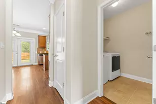 300 Roanoke Way, Greenville, SC 29607 - Photo 19