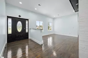 305 Waters Rd, Taylors, SC 29687 - Photo 3