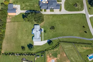 305 Waters Rd, Taylors, SC 29687 - Photo 45