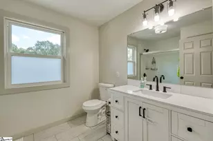 406 Creekside Dr, Boiling Springs, SC 29316 - Photo 17