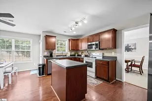 110 Ashington Dr, Simpsonville, SC 29680 - Photo 11