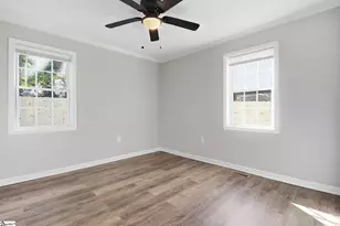 401 Fair St, Greenville, SC 29609 - Photo 11