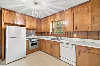 404 Forest Hills Drive, Williamston, SC 29697 - Photo 7