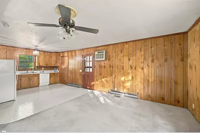 404 Forest Hills Drive, Williamston, SC 29697 - Photo 3