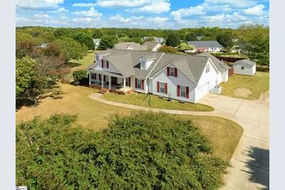 208 Legacy Farm Drive, Fountain Inn, SC 29644 - Photo 3
