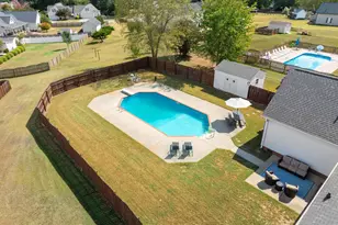 208 Legacy Farm Dr, Fountain Inn, SC 29644 - Photo 5