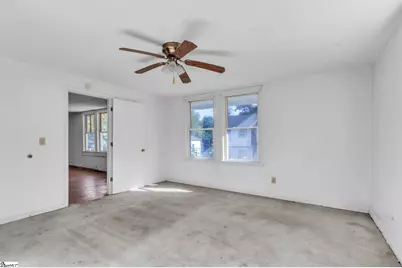 27 11th Street, Greenville, SC 29611 - Photo 11