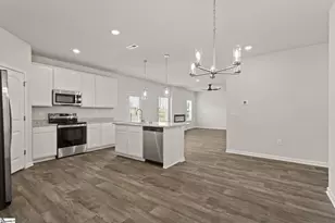 107 Spg Knl Wy, Fountain Inn, SC 29644 - Photo 7